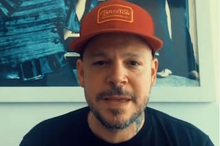Residente mostró por primera vez el rostro de Milo, su hijo con Soledad Fandiño