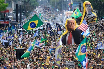 Muchos bolsonaristas apelan al apoyo del presidente de Estados Unidos, Donald Trump, en su pulso con Lula