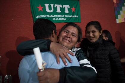 Muchos campesinos no tienen la posibilidad de completar sus estudios, ya sea por factores de dinero, tiempo o hasta razones climáticas