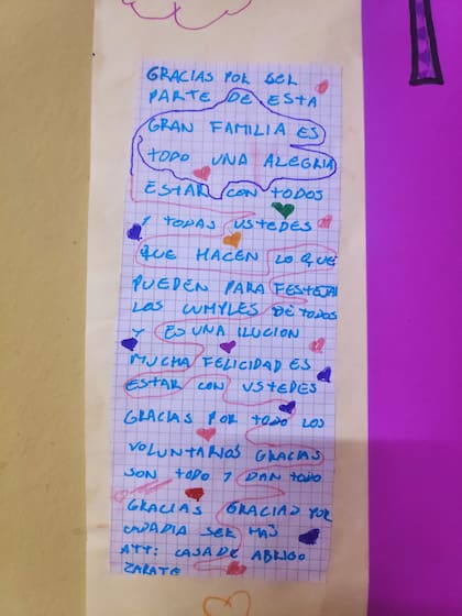 Muchos chicos les escriben cartas de agradecimiento por los lindos momentos que les hacen pasar