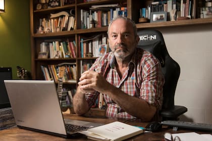 "Muchos de mis pacientes son 'esclavos de lujo', llegan quemados a la consulta", dice Resnik