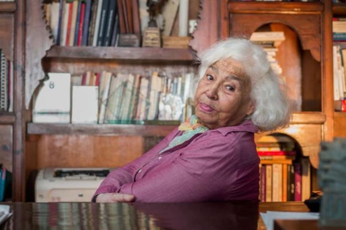 Muchos la describieron como "la Simone de Beauvoir árabe", comparación que ella detestaba