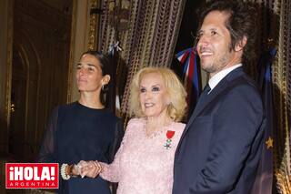 Mirtha recibió la Legión de Honor en la Embajada de Francia y estuvo rodeada por su familia e íntimos: las fotos