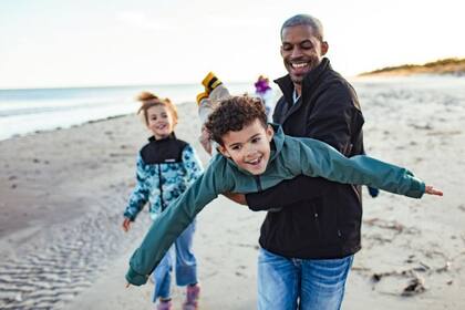 Muchos padres no lo reconocen, pero tener favoritismo con un hijo o una hija es muy prevalente en las familias
