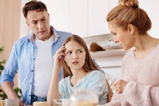 El hilo de Twitter con anécdotas de “padres colgados” que es sensación