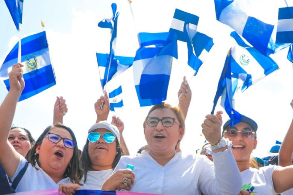 Adeus ao sonho americano? Por que milhares de salvadorenhos decidem deixar os Estados Unidos