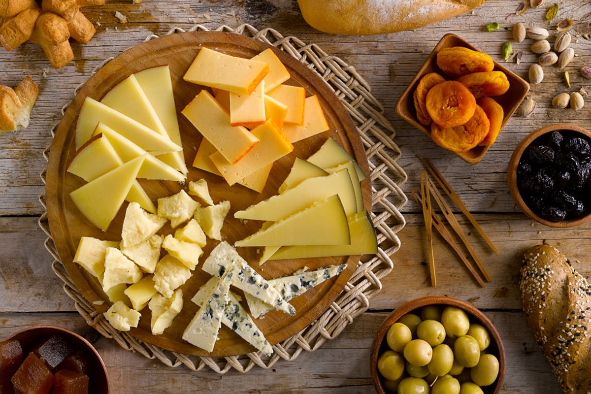 Muchos se equivocan al guardar el queso: así se consigue que dure mucho más tiempo sin estropearse