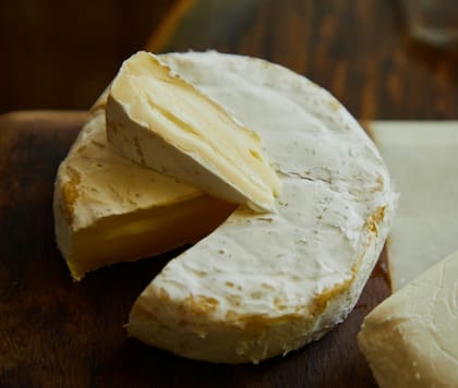 Muchos se equivocan al guardar el queso: así se consigue que dure mucho más tiempo sin estropearse
