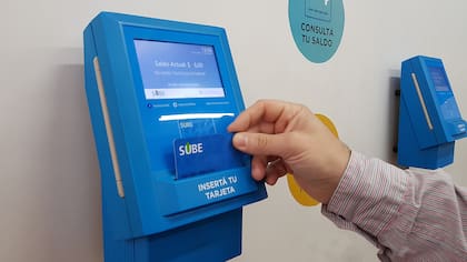 Muchos usuarios son afectados por la caída del servicio de la tarjeta SUBE
