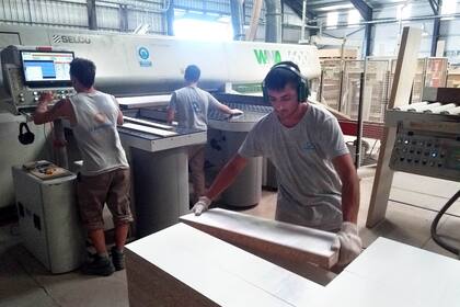 Muebles.
Exportan desde un pueblo
de santa Fe de 900 habitantes