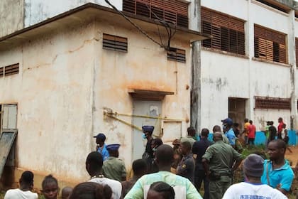 Mueren 29 estudiantes por explosión y estampida en escuela en República Centroafricana