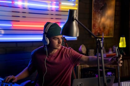 Joe Keery de Stranger Things a Muerte al 2020