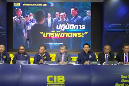 Mujer en Tailandia acusada de seducir y extorsionar a monjes budistas