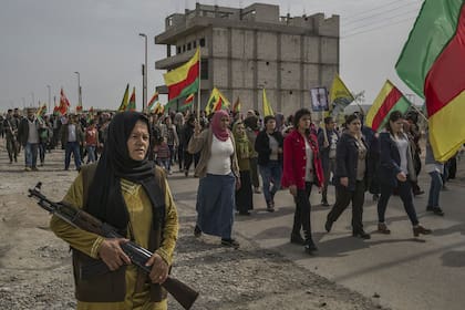 Mujeres de Rojava, nombre kurdo para la Federación Democrática del Norte de Siria.