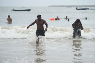 Un descanso en la playa en Lagos, Nigeria, se vuelve demasiado caro para muchos