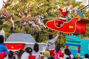 Multitudinario desfile de Navidad en la ciudad de Buenos Aires
