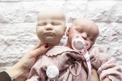 Muñecos bebes realistas