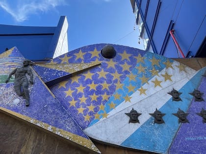 Mural de Pérez Celis en la Bombonera