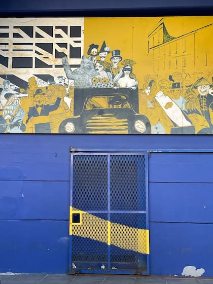 Mural de Rómulo Macciò en la Bombonera