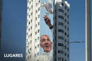 Mural homenaje al Papa Francisco: el más grande del mundo.