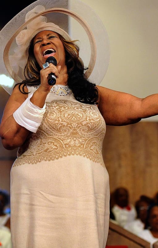 Se cumplen 80 años del nacimiento de Aretha Franklin: reediciones, películas y el lanzamiento en castellano de una biografía indispensable