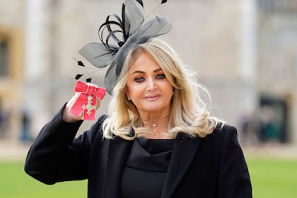 Murió Bonnie Tyler, la cantante británica que lideró los rankings con Eclipse total del corazón.
