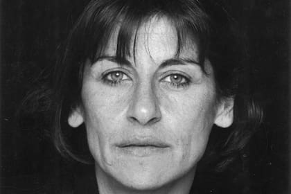 Murió en Barcelona la fotógrafa argentina Ana Portnoy, retratista de escritores. Detalle de un autorretrato.