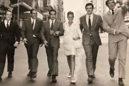 La campana de cristal, un clásico de la televisión argentina en el que Nelly Raymond estaba rodeada de grandes nombres