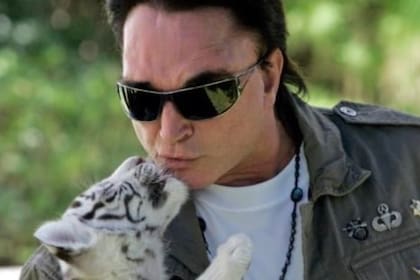 Roy Horn, integrante del dúo de magos de las Vegas famoso por sus actos con tigres blancos en el escenario