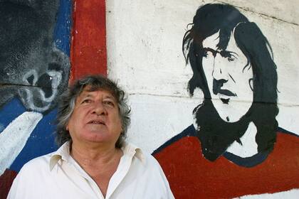Murió Tomás "El Trinche" Carlovich, el mito del fútbol argentino: el talento rosarino de las historias imposibles