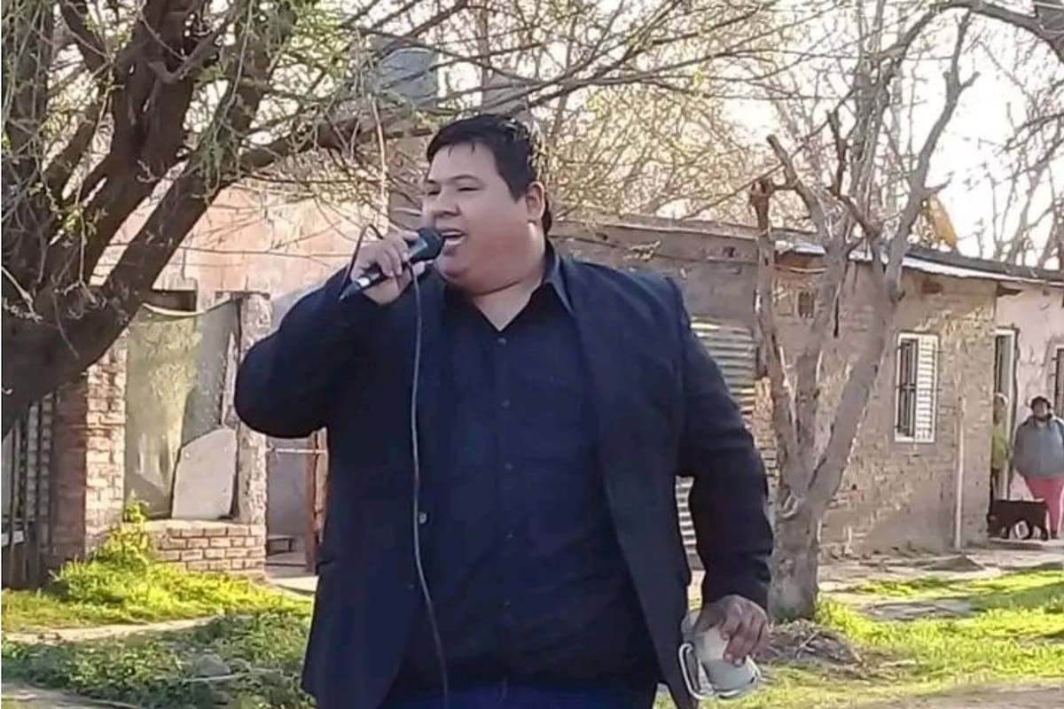 Murió un cantante de cumbia en un accidente en la autopista Rosario-Santa Fe.