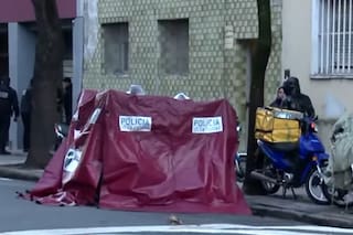 Encuentran muerto a un hombre de 38 años en la calle: tenía heridas de arma blanca
