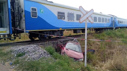 Murió un joven que fue arrollado por un tren en la ruta 2.