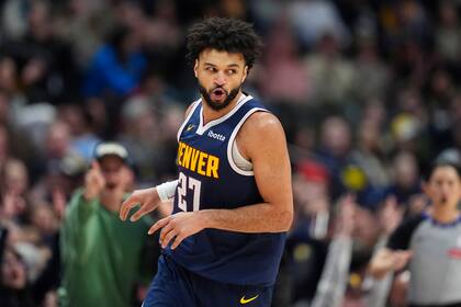 Murray anota 34 por Nuggets, que superan a Hornets por 129-115 para su 9na victoria consecutiva