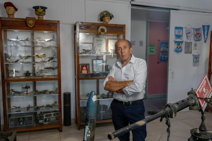 Carlos Azuaga fue el primer argentino en casarse en las Islas Malvinas