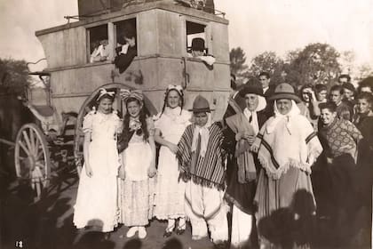 La galera de Dávila, que se puede ver en la sala de carruajes y elementos agrarios del museo, en una foto del día de la inauguración de la institución (29/10/1940)