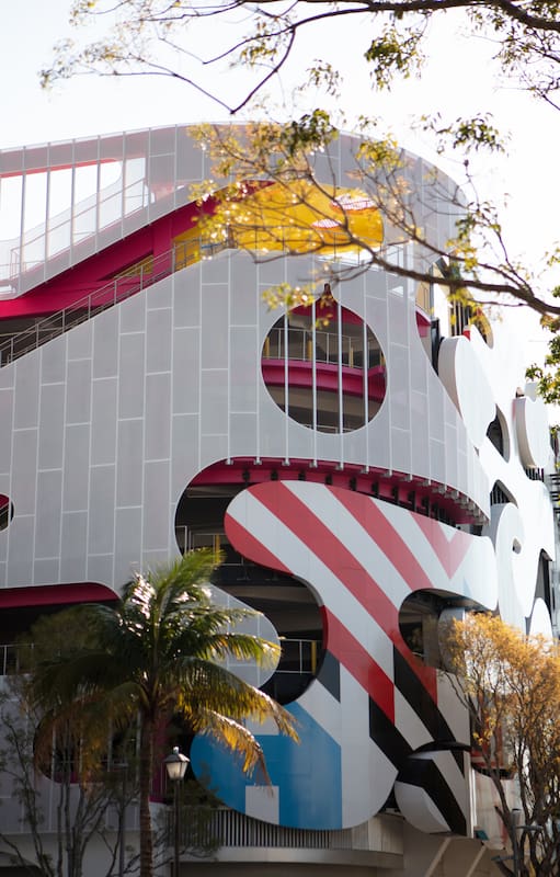 Museum Garage, un estacionamiento de siete pisos intervenido por cinco diseñadores, uno de los hitos del Design District.