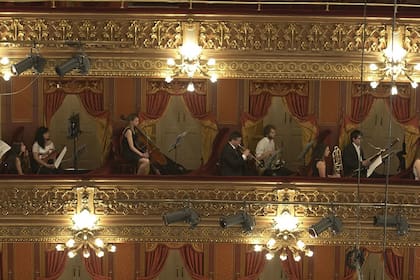 Músicos en los palcos del Teatro Colón durante la puesta de Prometeo, de Luigi Nono, en noviembre de 2013