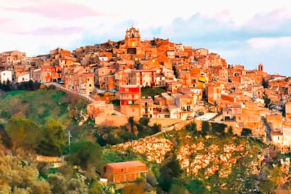 Mussomeli está ubicada sobre un cerro en la región de Sicilia