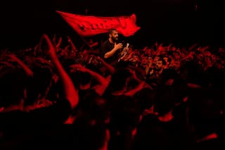 Musulmanes chiíes conmemoran la Ashura tras meses de guerra en Irán y Líbano