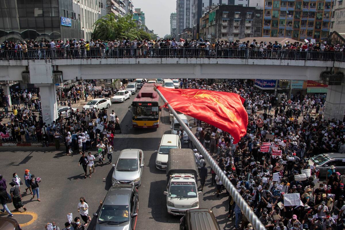 Myanmar: sigue la huelga y las autoridades amenazan con represalias