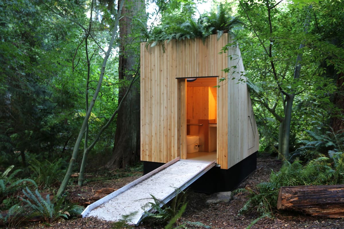 MycoToilet puede instalarse en lugares sin tubería y donde no hay agua (The University of British Columbia)