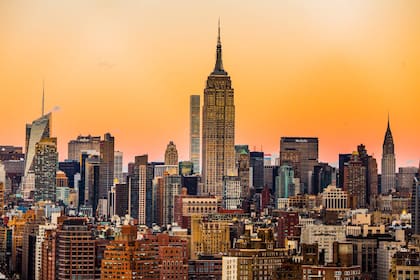 n la ciudad de Nueva York, el programa NYC Cool Options habilita centros de enfriamiento temporales en los cinco distritos