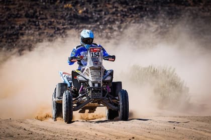 Manuel Andújar, campeón del Rally Dakar en 2021, llevará a Messi consigo en la edición de este año