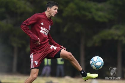 Nacho Fernández firmaría la próxima semana al regresar a Buenos Aires