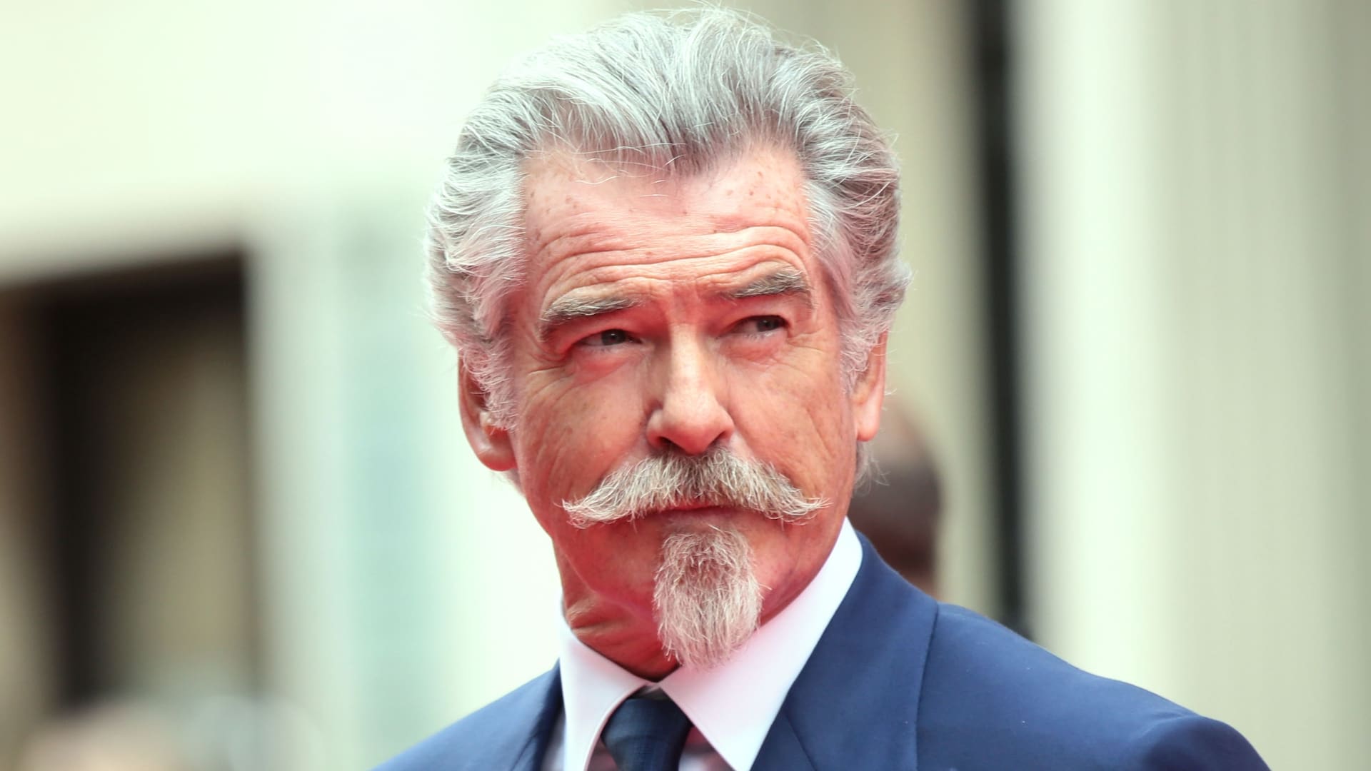 Nacido en Irlanda hace 68 años, el actor se mantiene activo en la industria