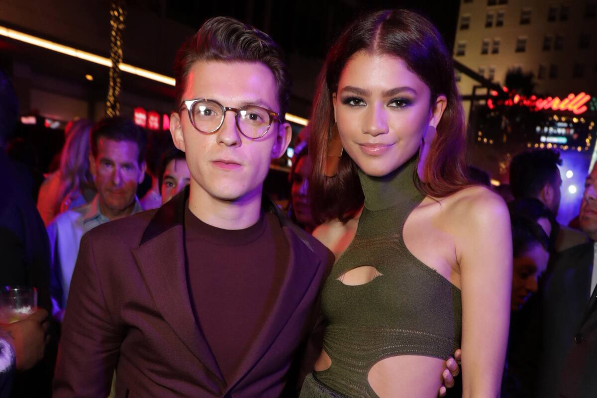 ¿Nació el amor? Las imágenes de Zendaya y Tom Holland besándose en un auto generaron furor en las redes