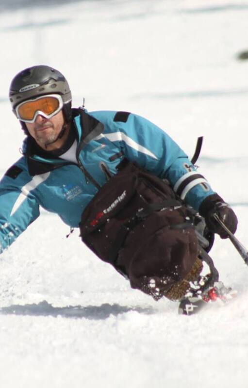 “Nada es imposible”: La historia del primer instructor de esquí en sillas de ruedas del mundo.