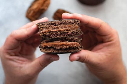 Nada mejor que regalarle un alfajor a una persona de Cáncer en la Semana de la dulzura