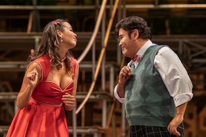 Nadine Sierra y Javier Camarena en el estreno de El elixir de amor, de Gaetano Donizetti, en el Colón